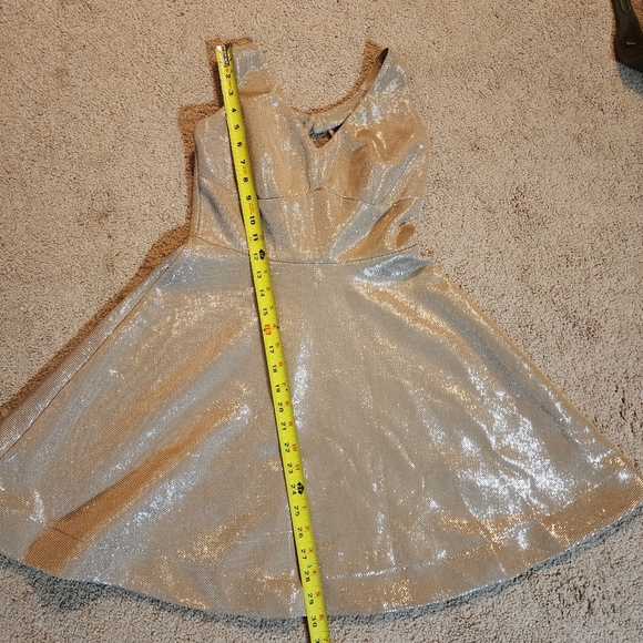 Teeze Me Macy'sGold Shimmer Fit &FlareDress Size 3/4 - Picture 8 of 16